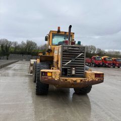Volvo 120C loading shovel