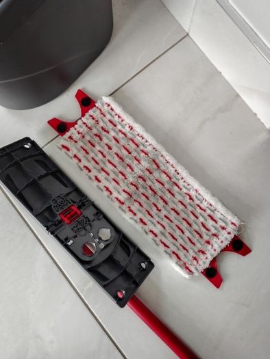 Vileda Ultramax Complete Mop and Bucket Set Black/Red