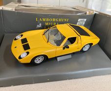 Lamborghini Miura Scale 1/18 Rare Yellow Polistil Defects