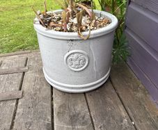 Ceramic pot