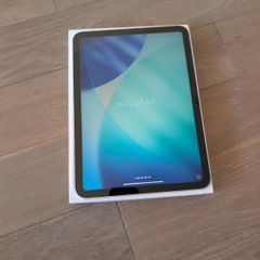 iPad a16 Silver 128gb