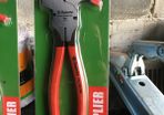 Fencing plier