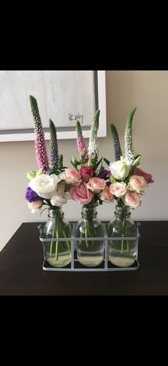3 Piece Glass Vase Set and Holder