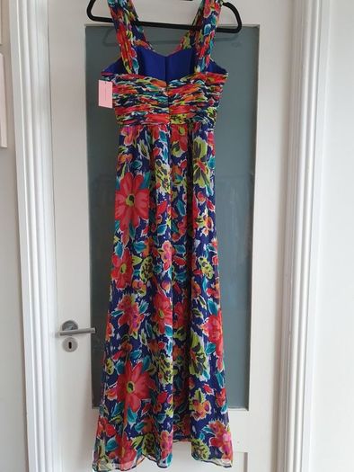 Phoebe Couture floral maxi Sz 8-10 - Bnwt Rrp 238 dollars