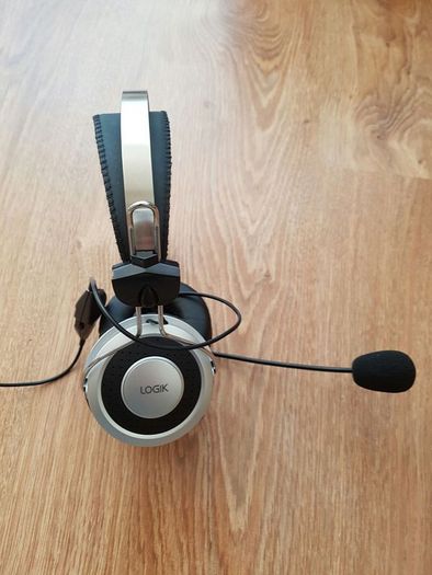 Logic Slim Stereo Headphones with Adjustable Microphone
