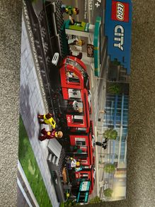 LEGO City Downtown Train 60423 brand new