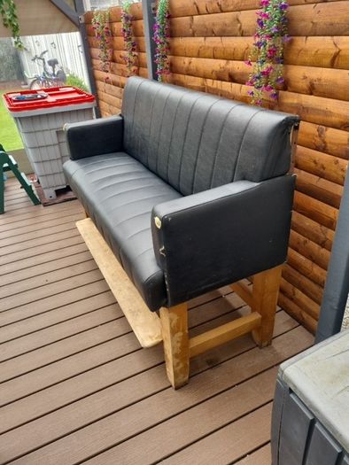 Pub Bench