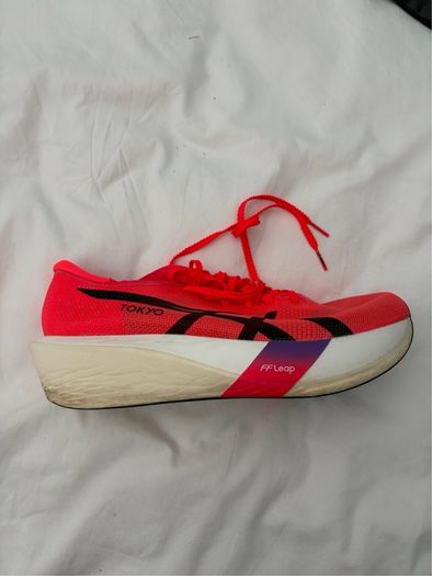 ASICS metaspeed edge Tokyo EU44  (read)