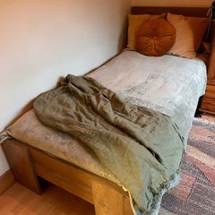 Single bed