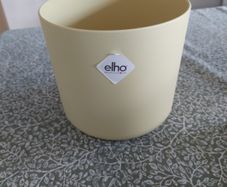 Plant pot