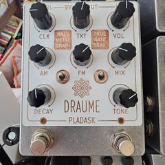 Pladask Draume guitar pedal