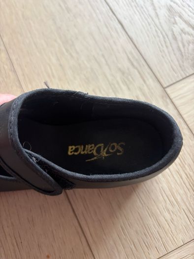 Tap dancing shoes (girls)