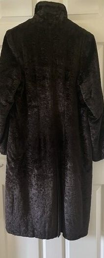 Per Una Marks & Spencer Long Velvety Sherpa Style Long Ladies Coat. In Very Good Condition. Made In Italy. Dark brown. Size Medium