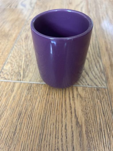toothbrush holder