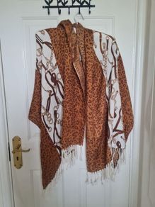 Large leopard print scarf