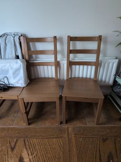 Kitchen Table & Chairs