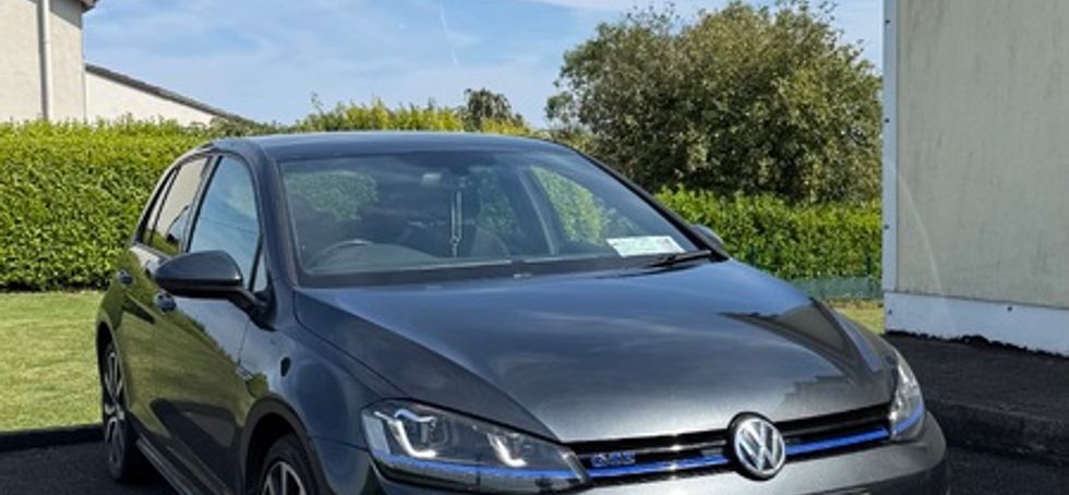 2016 Volkswagen Golf GTE