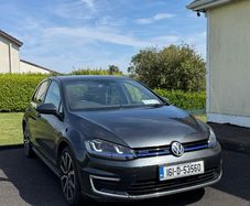 2016 Volkswagen Golf GTE