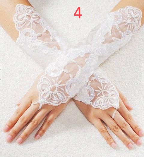Brand New Wedding Bridal/Christening Gloves