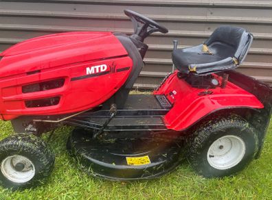 tractor lawnmower