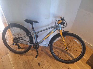Trek Wahoo 26 Kids Hybrid Bike  Excellent Condition
