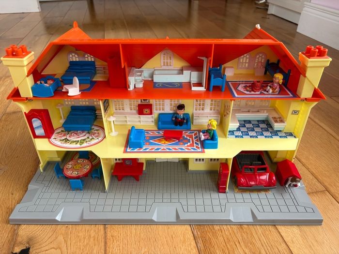 Vintage Oh Penny doll house