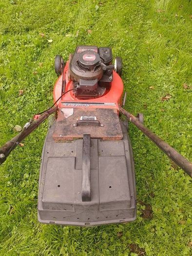 Rover Briggs petrol lawnmower