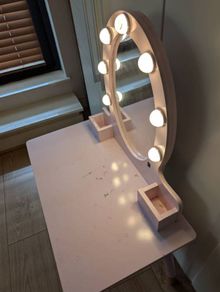 Kids table free