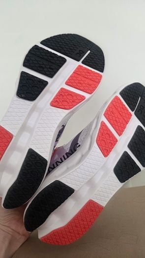 On Clouds Running shoes