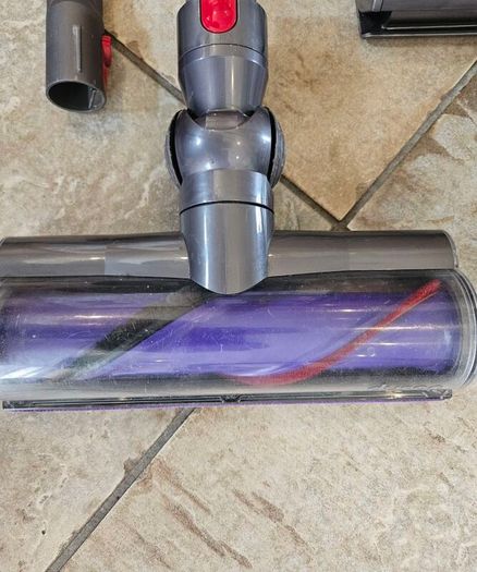 Dyson v10 absolute