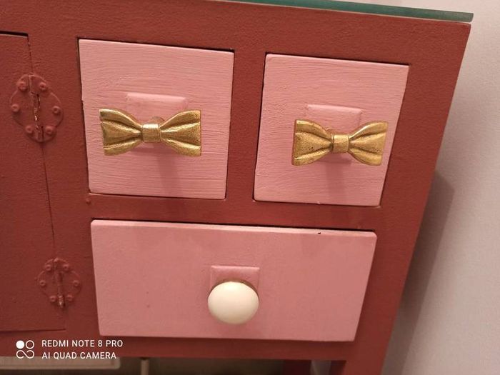 REDUCED cabinet red pink