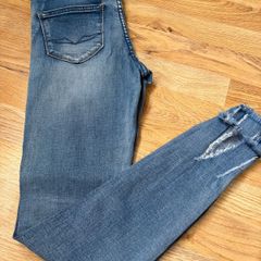Skinny Diesel jeans