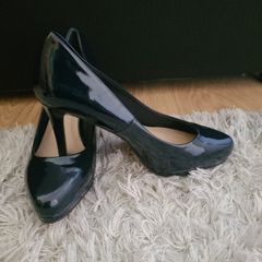 womans shoes