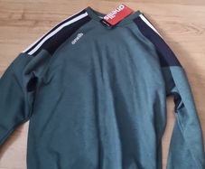 Brand new jumper never worn tags on