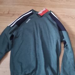Brand new jumper never worn tags on