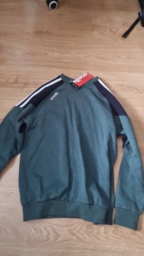 Brand new jumper never worn tags on