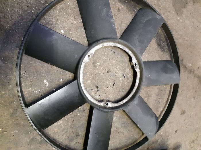 Bmw Radiator Fan 2243303
