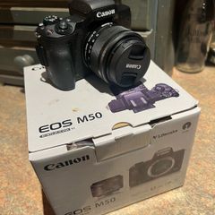 Canon EOS M50 Kit