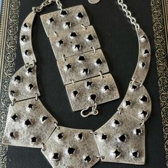 costume set