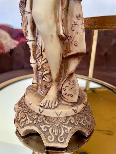 Vintage Oriental Resin Sculptured Figures Traditional Attire 1970s