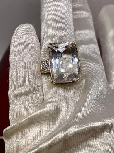 Gold Ring from the Tomas Rae collection, made of 14k Gold