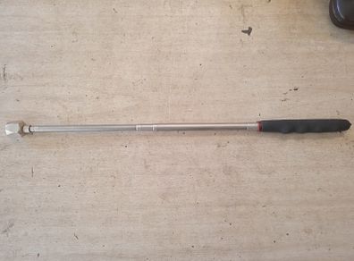 Heavy duty magnet telescopic