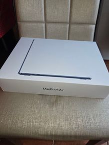 Macbook Air empty box