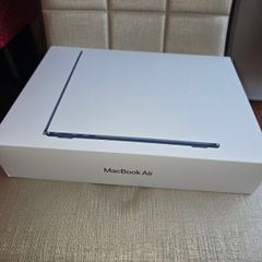 Macbook Air empty box