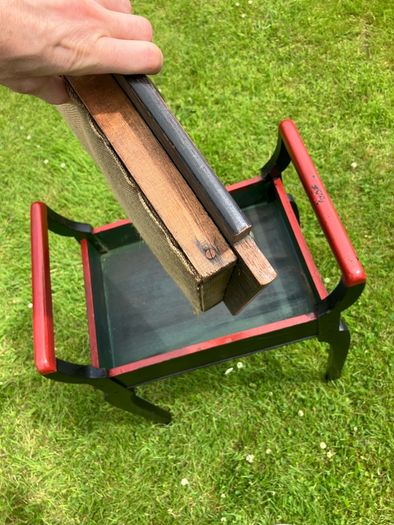 piano stool