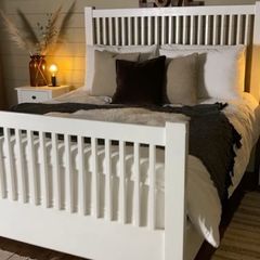 King sized bed