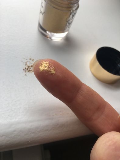 Two faced pigment
