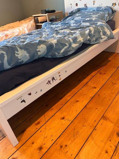 Single bed frame - white
