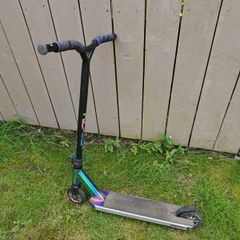 Invert FS2 stunt scooter