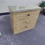 chest of drawers Image 2